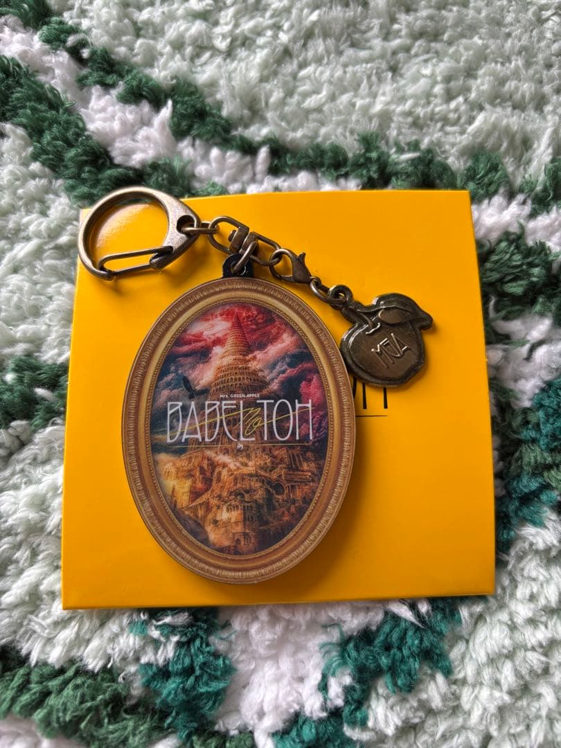 ミセス バベル ランダムアイテム キーホルダーA - メルカリ