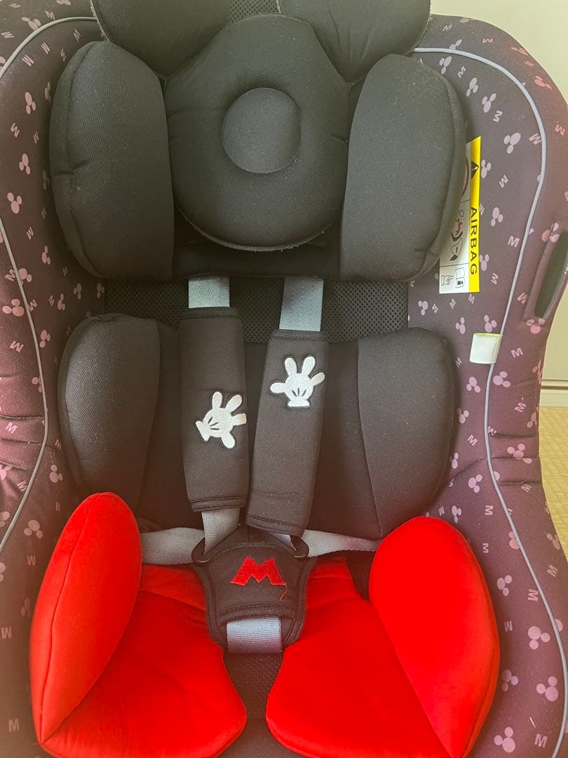 最終お値下げ　ミッキー　ディズニー　デザイン チャイルドシート　限定品