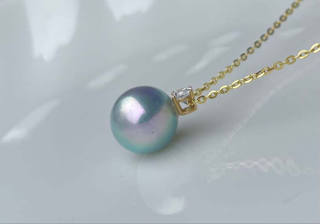 黒蝶真珠 K18ペンダントトップ モアサナイト 奇跡の一粒 南洋パール