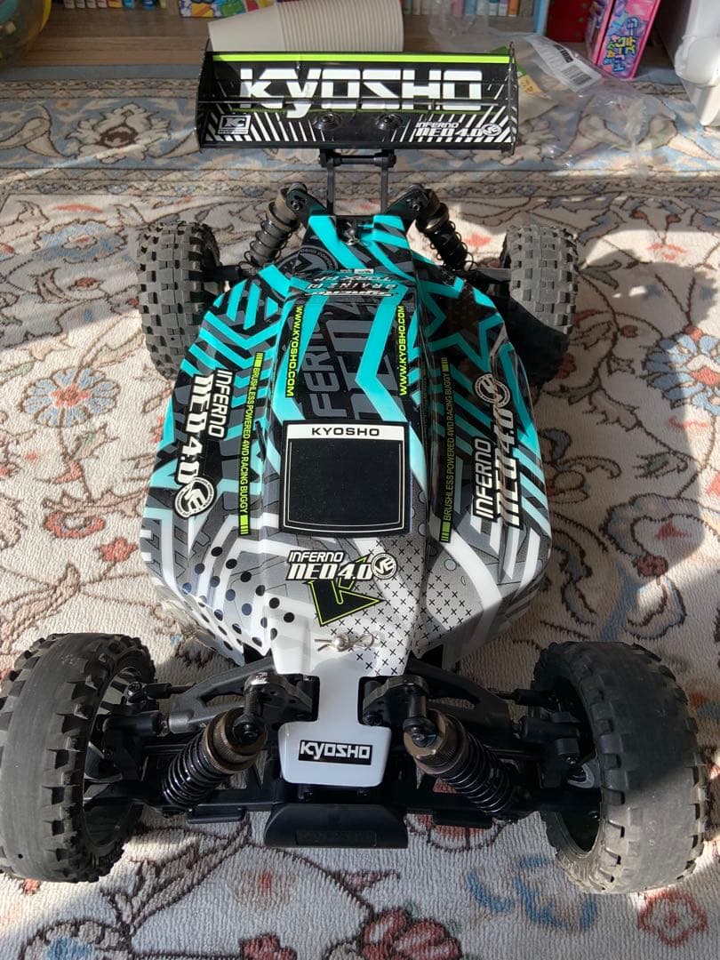 【中古】京商 1/8 インファーノ NEO 4.0 VE レディセットと充電器他