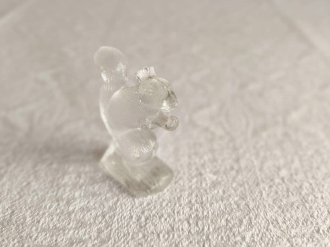 vintage glass figure ୨୧ * ガラスの リスさん vintage glass figure