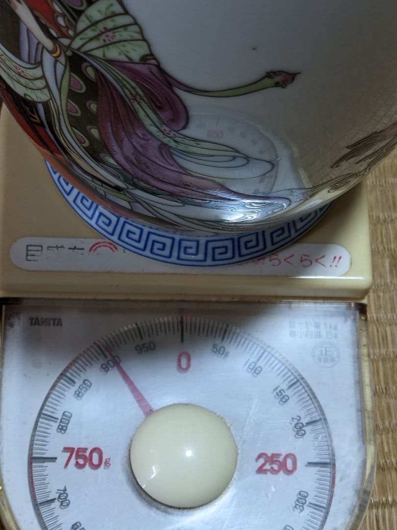 ♢中国陶磁器 瓔珞紋 団扇美人図 粉彩花瓶 陶画工1級職人