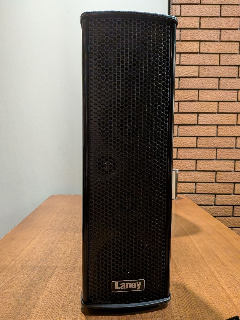 Laney 4×4 パワードスピーカー - メルカリ