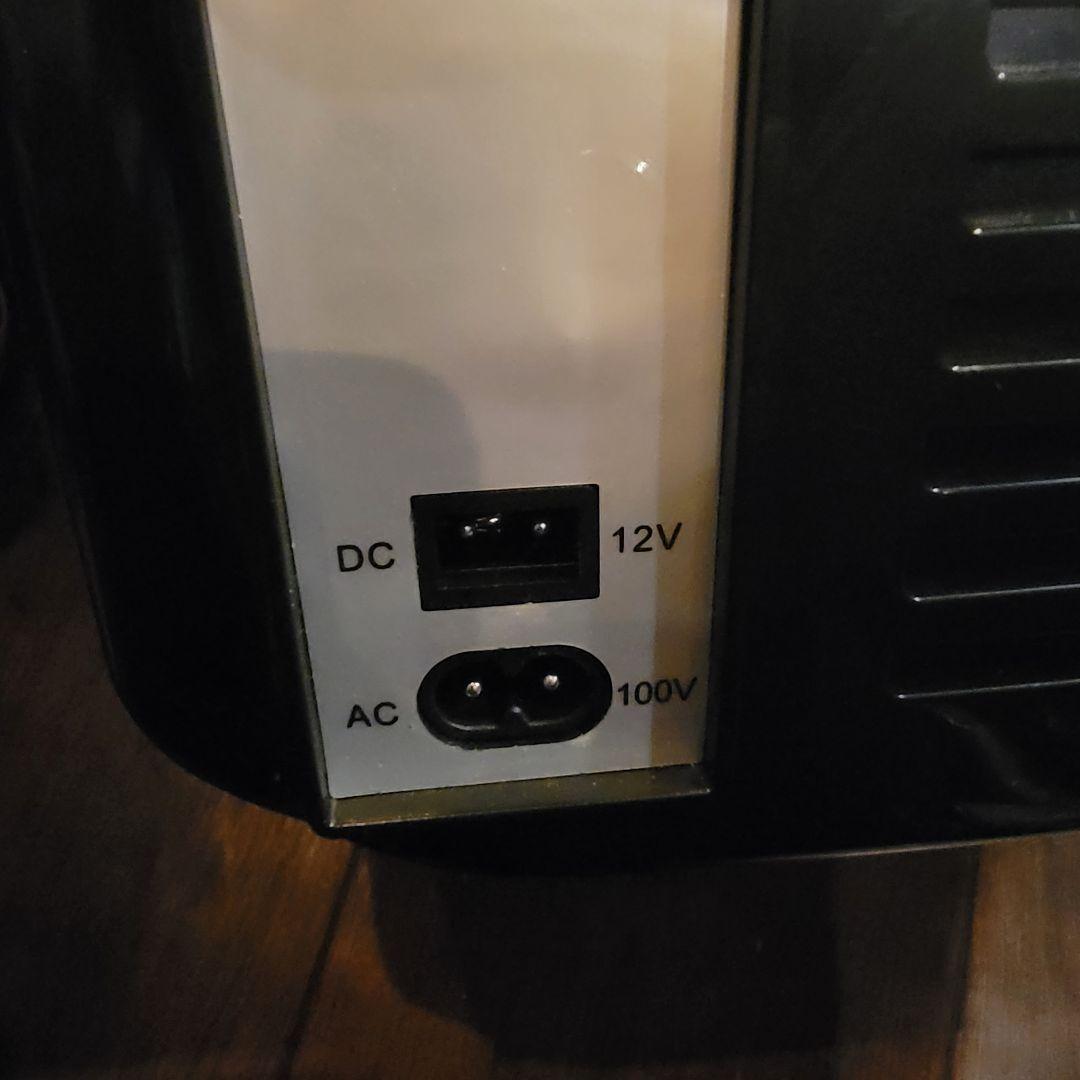 美品　持ち運び便利な冷温庫 １０L