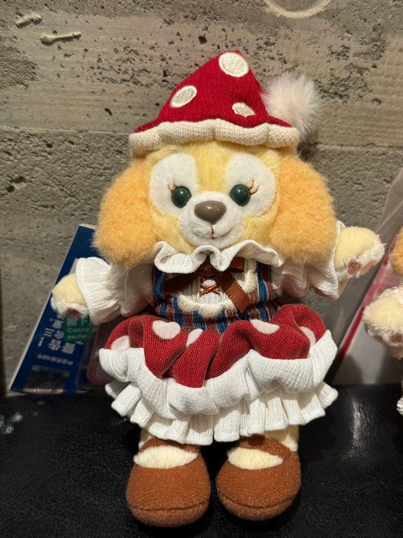 上海ディズニー限定のクッキー・アンぬいぐるみ2点セット - メルカリ