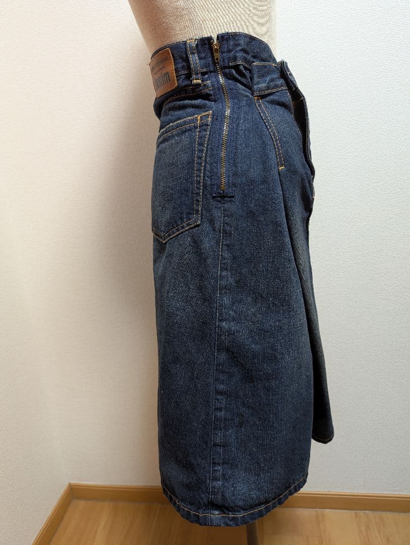 ジュンヤ・ワタナベ　コム・デ・ギャルソン　デニム　のデニムスカート