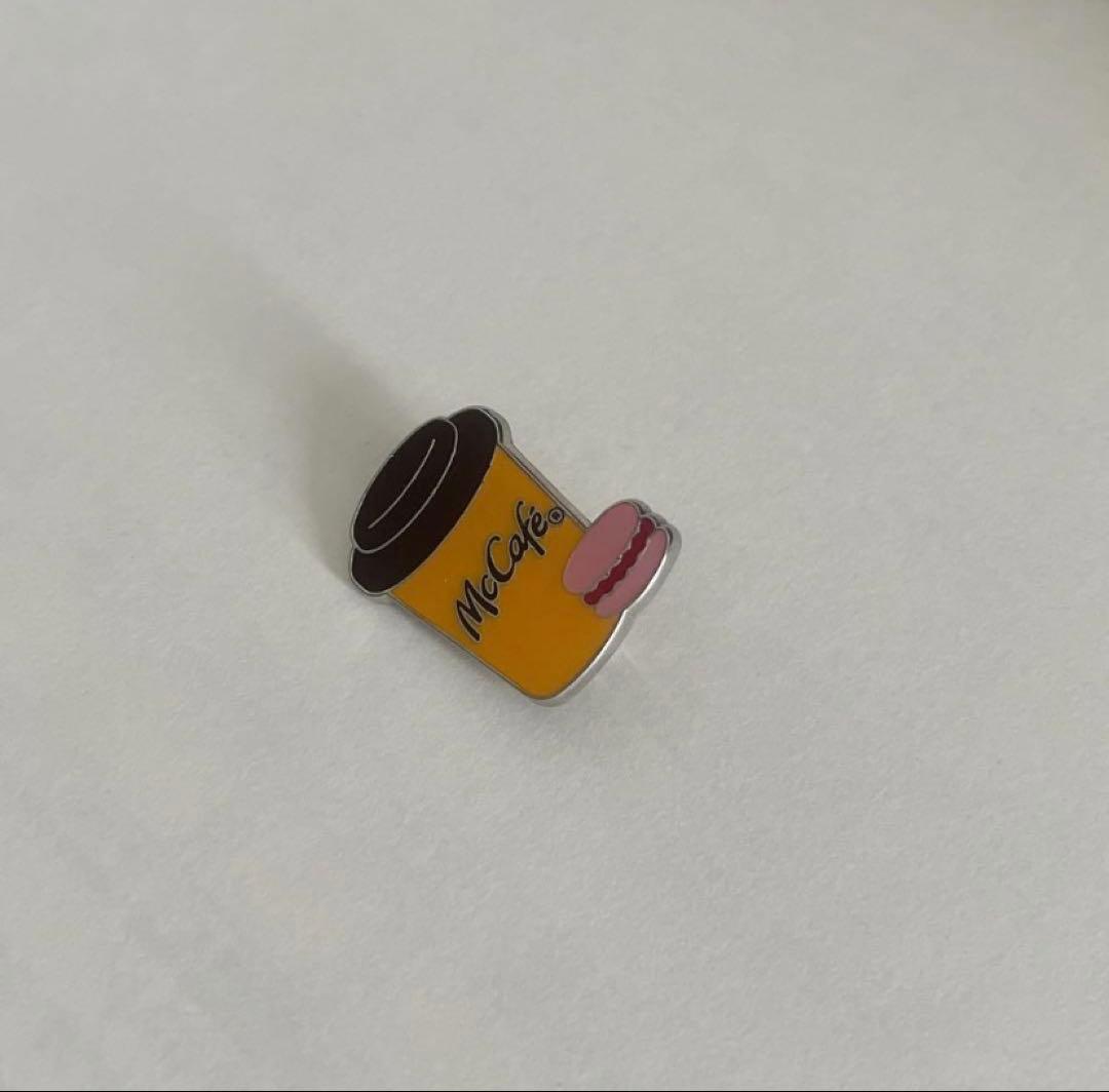 マクドナルド マックカフェ ピンバッジ ピンズ 非売品 - メルカリ