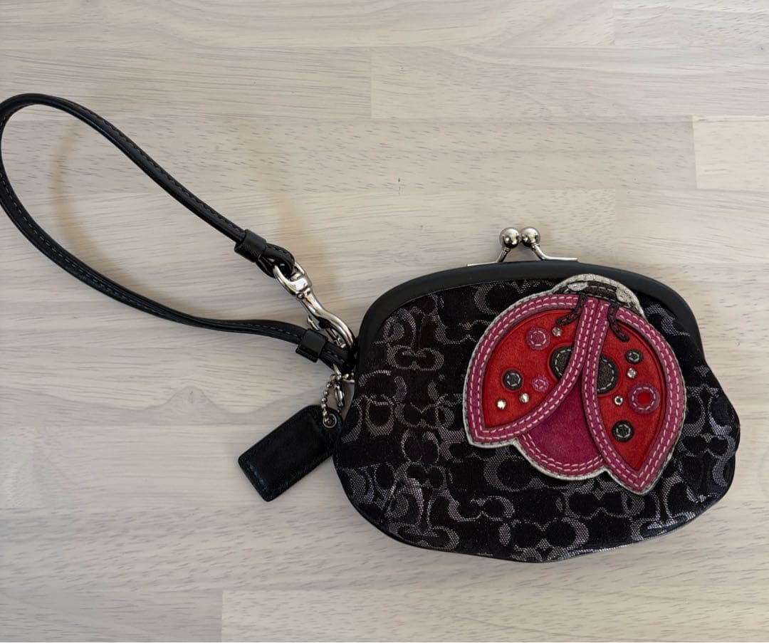 【美品】COACH てんとう虫 がま口 ケース ブラック