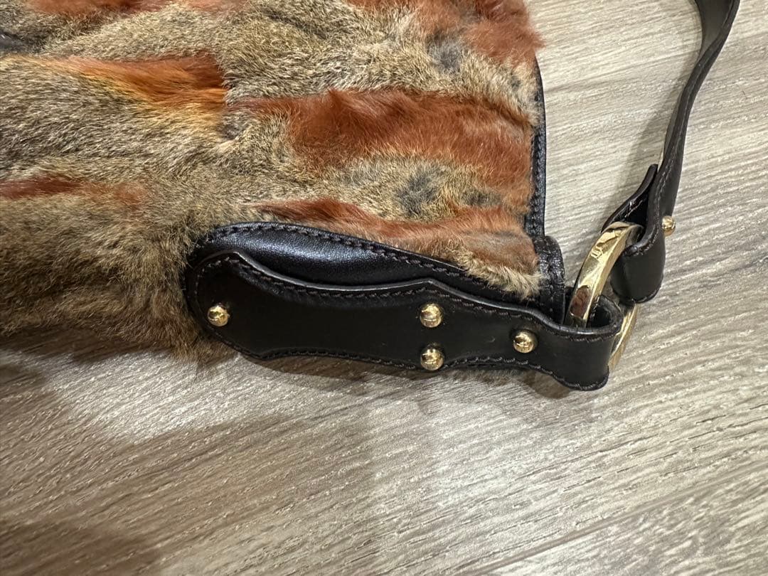 早い者勝ち✨FENDI フェンディ　肩がけハンドバッグ　✨