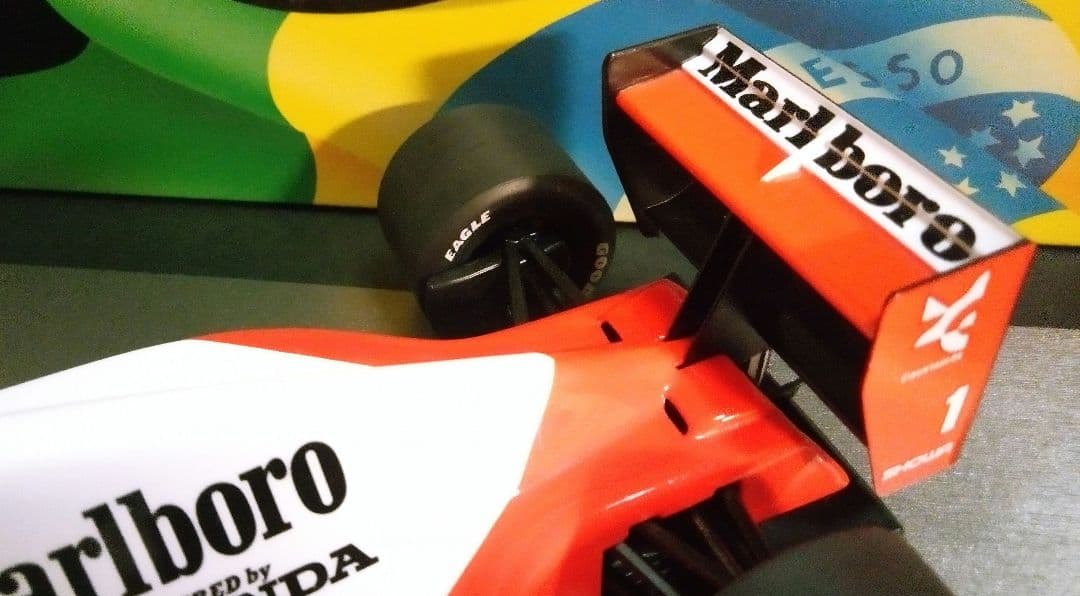 ミニチャンプス 1/18 F1 MP4/6 A.セナ　リペイント