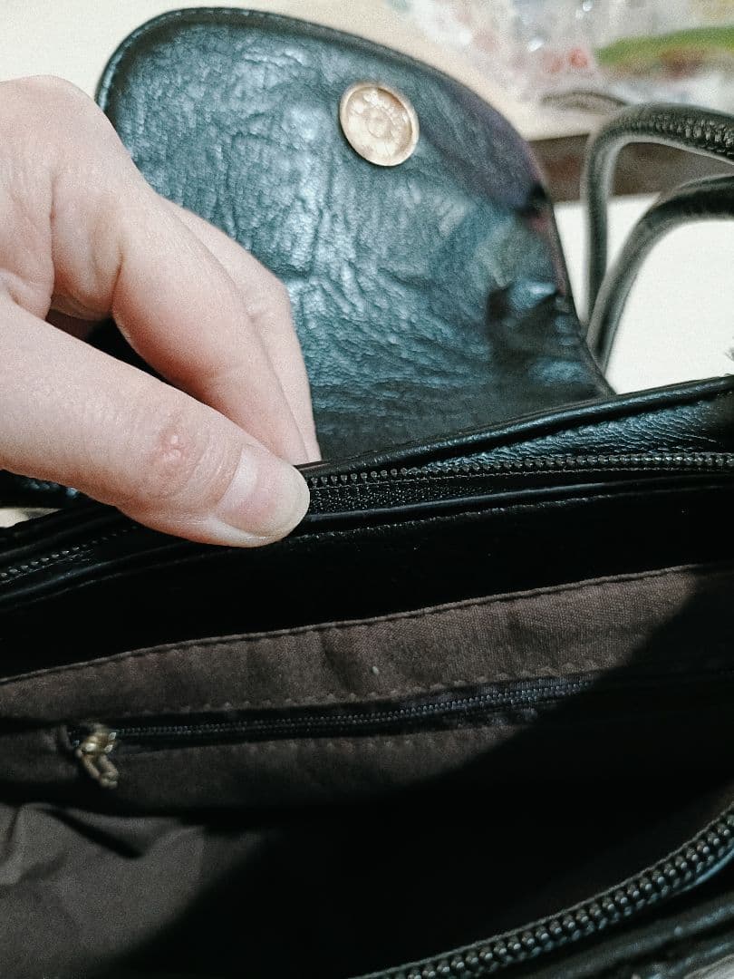 【ぷぅぷ】ブラックショルダーバッグ