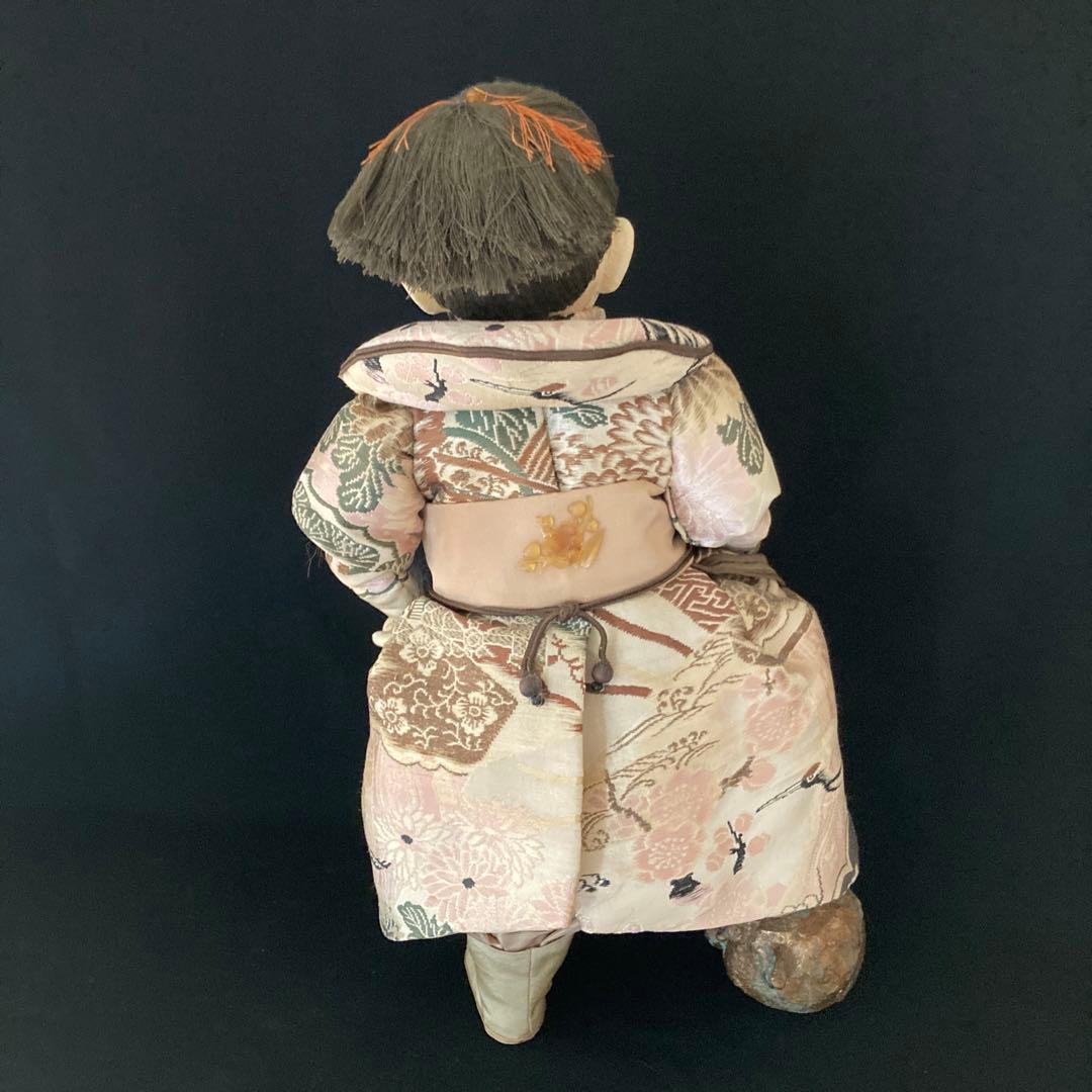 紙粘土に縮緬を貼った創作人形