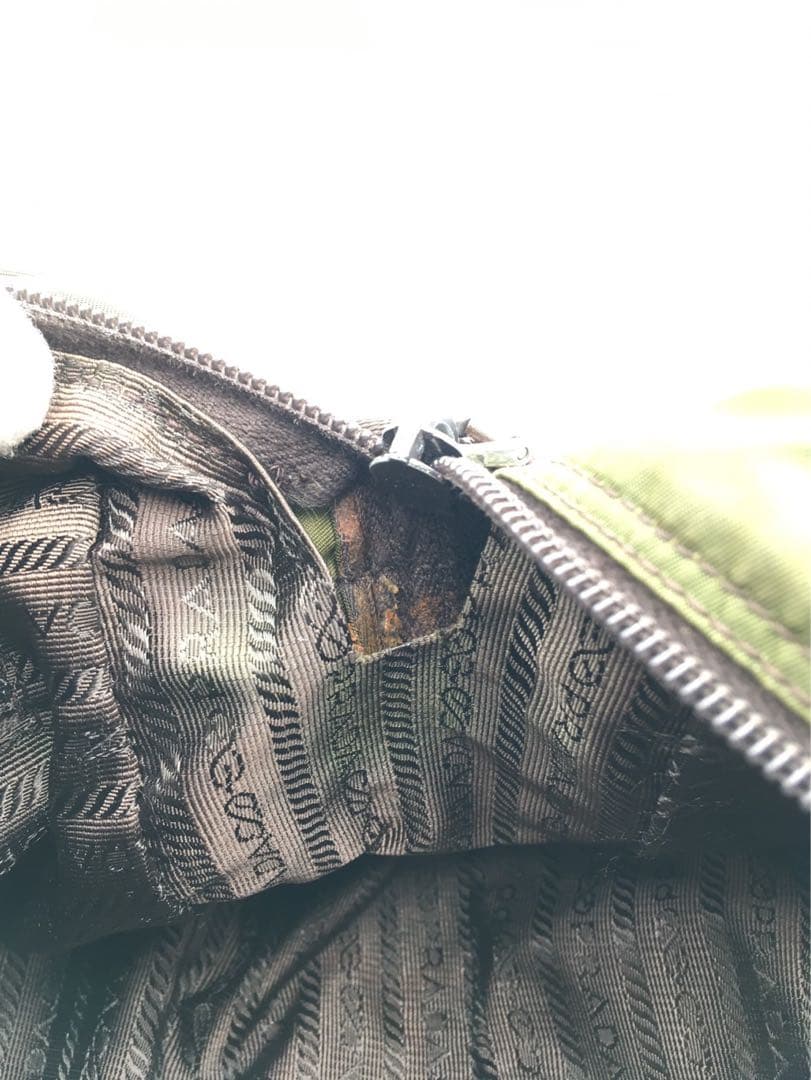 プラダ　PRADA ショルダーバッグ