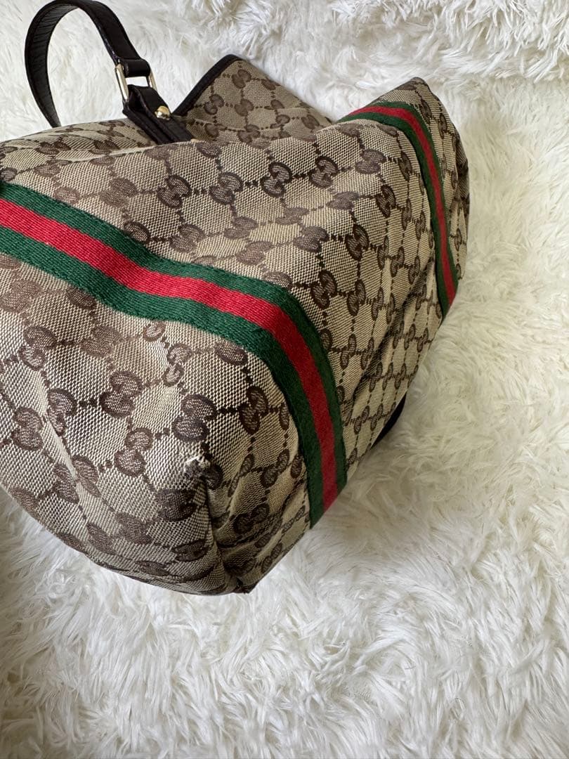 れ*な様 ✨美品✨グッチハンドバッグ GG柄シェリーライン　肩掛けベージュ系A4