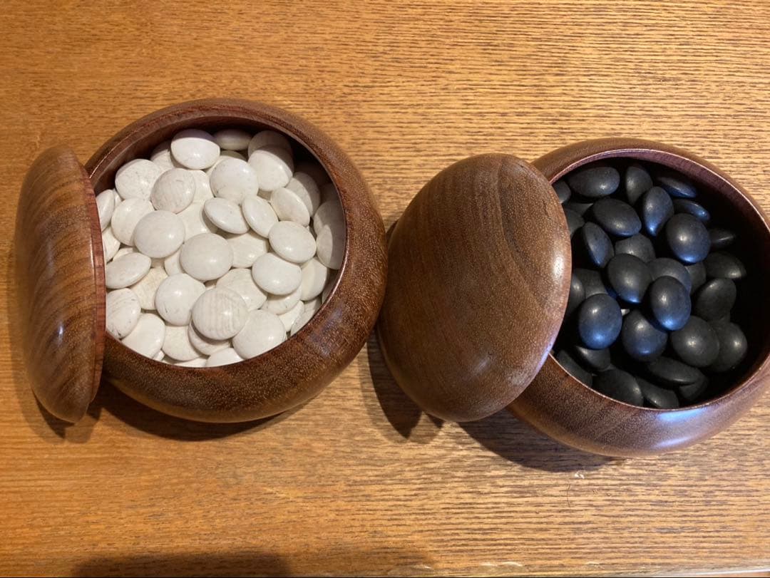 木製囲碁盤・碁石 5.8寸　静岡の工房　本榧(ほんかや)