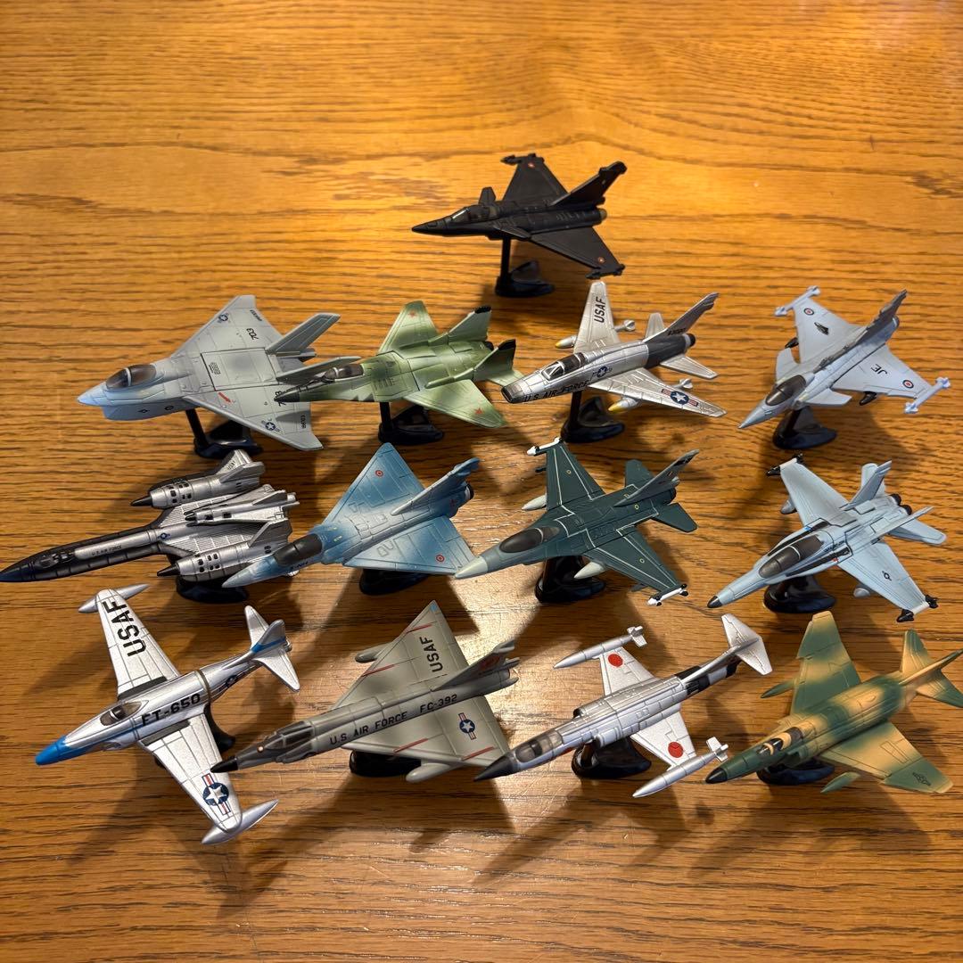 フルタチョコエッグ世界の戦闘機シリーズ第1弾 合計13個 - メルカリ