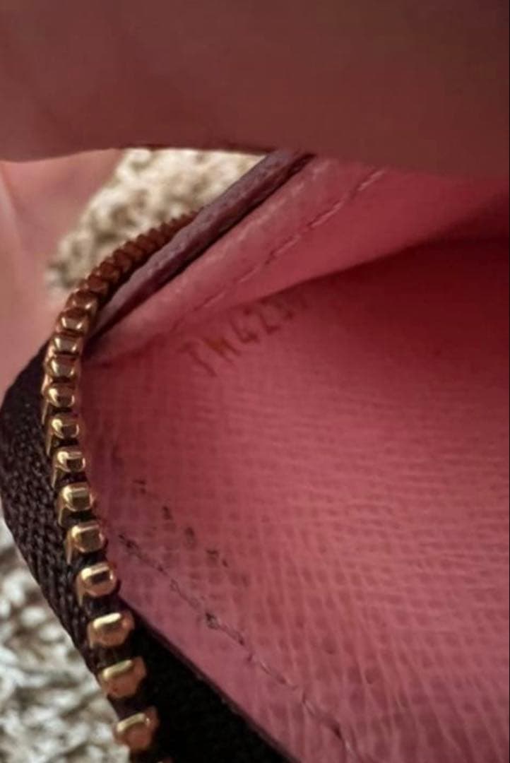 【ともみん】ルイヴィトン ヴィヴィエンヌ ジッピーパース 村上隆