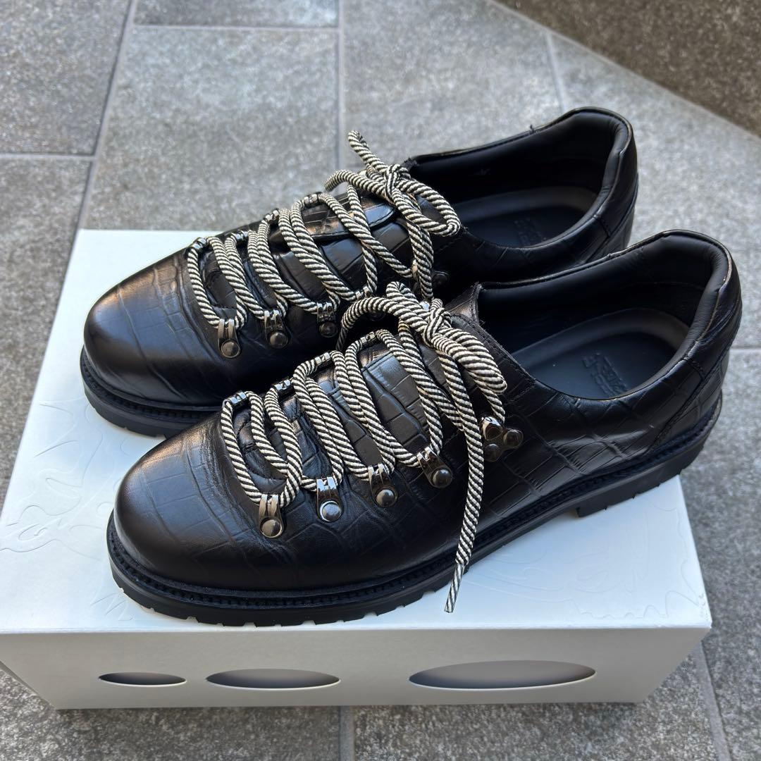 CRICLE CAGE MOUNTAIN DERBY CROC ブラック