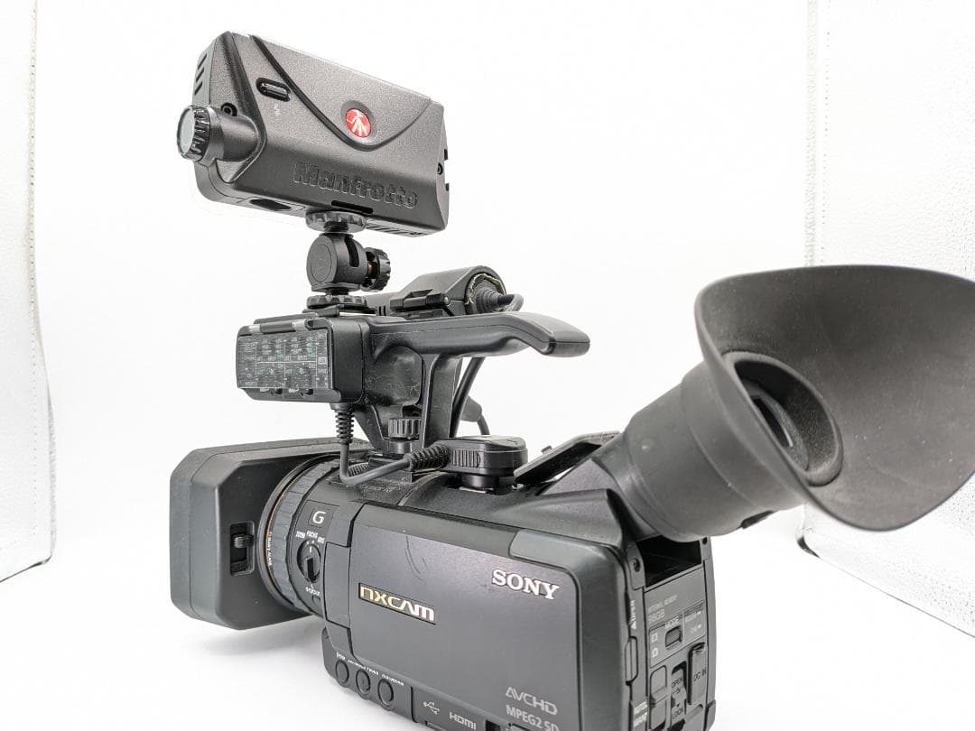 【動作〇】SONY ビデオカメラ HXR-NX70J ケース ライト付