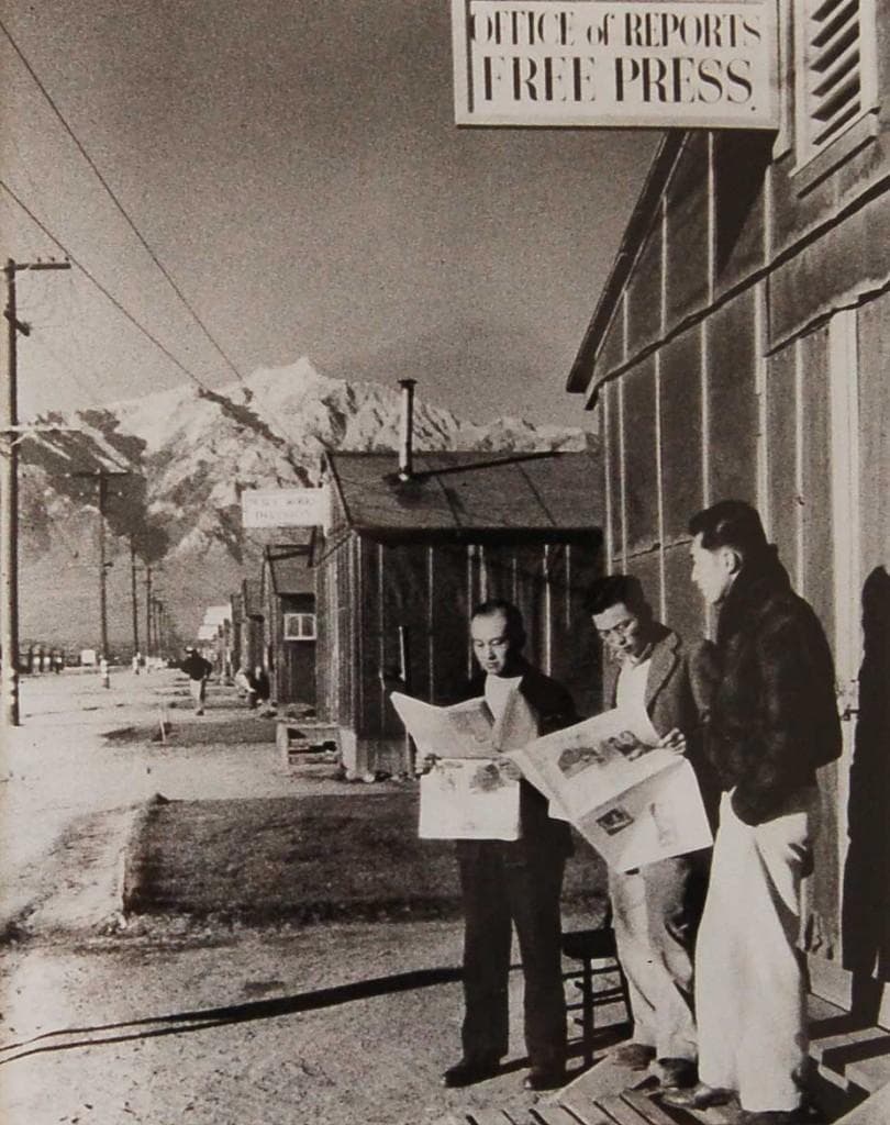 写真　Ansel Adams「第二次世界大戦中のマンザナー強制収容所」 写真 Ansel Adams「第二次世界大戦中のマンザナー強制収容所