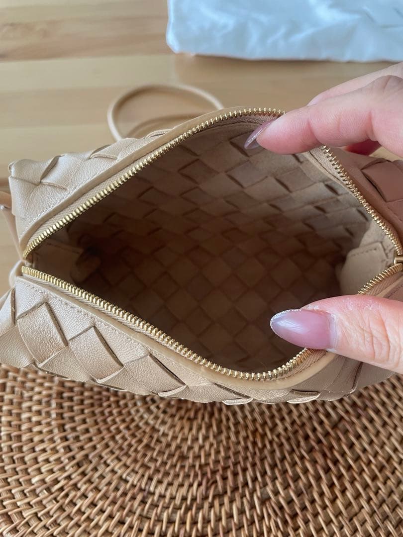 ボッテガヴェネタ　ミニ インテレッチャートラムスキン カメラ クロスボディバッグ