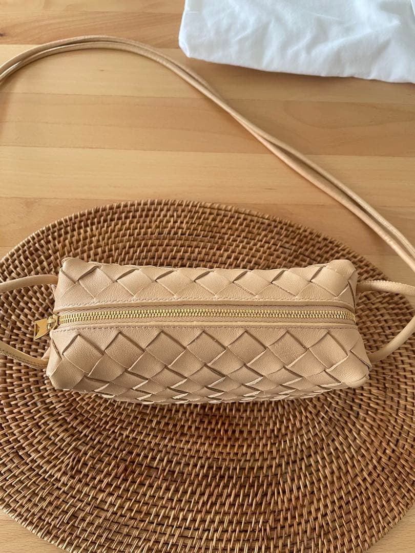 ボッテガヴェネタ　ミニ インテレッチャートラムスキン カメラ クロスボディバッグ