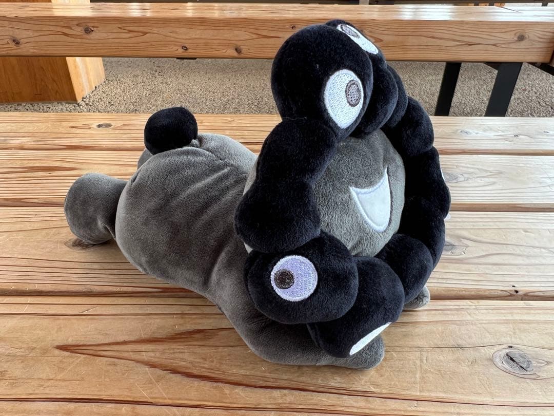 大阪関西万博 黒ミャクミャク マスコット ブラック　這い型　ぬいぐるみ S