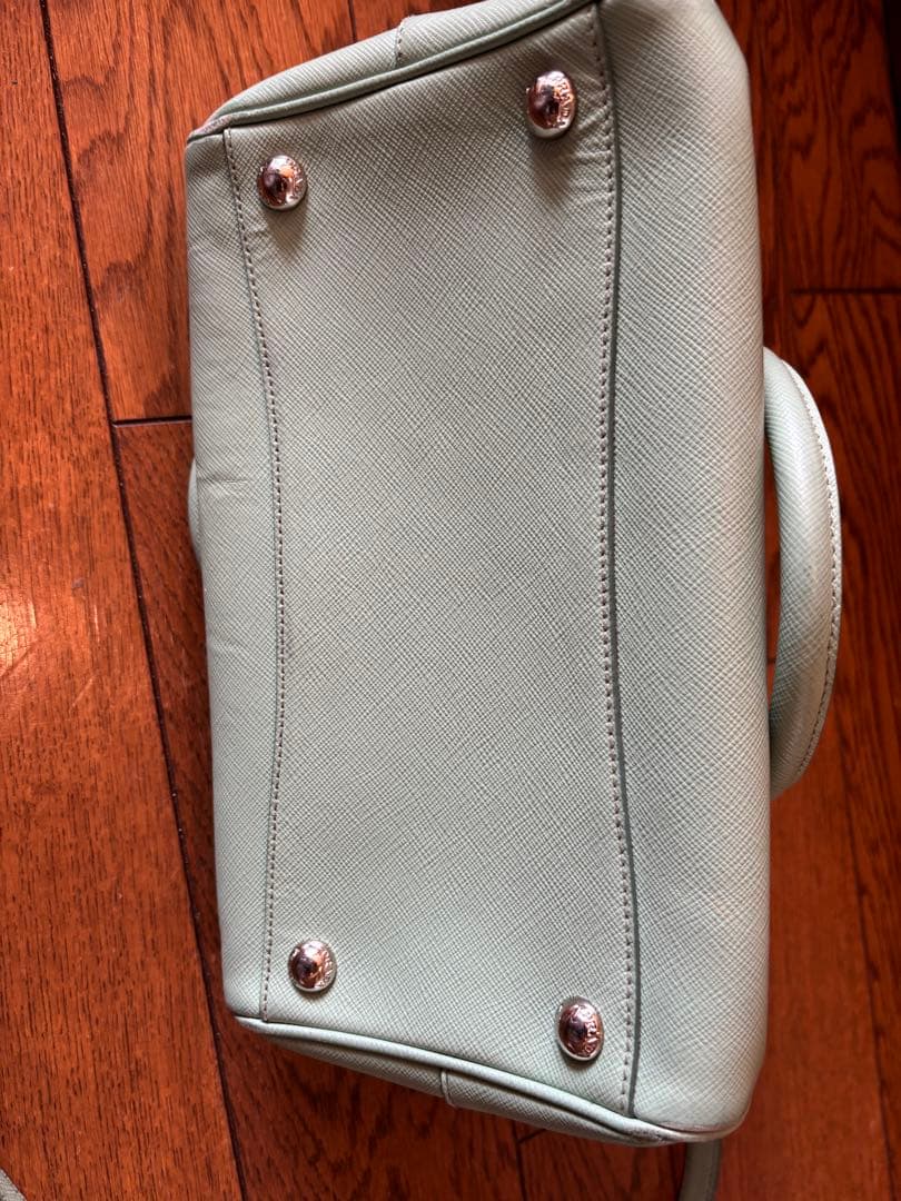 PRADA ミントグリーン ショルダーバッグ