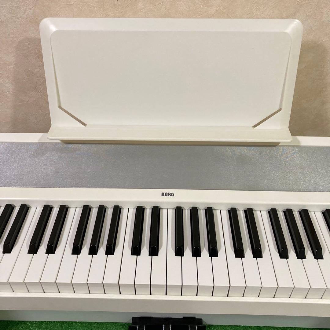 KORG デジタルピアノ B1 ホワイト 88鍵盤 スタンド 譜面台 ペダル付き