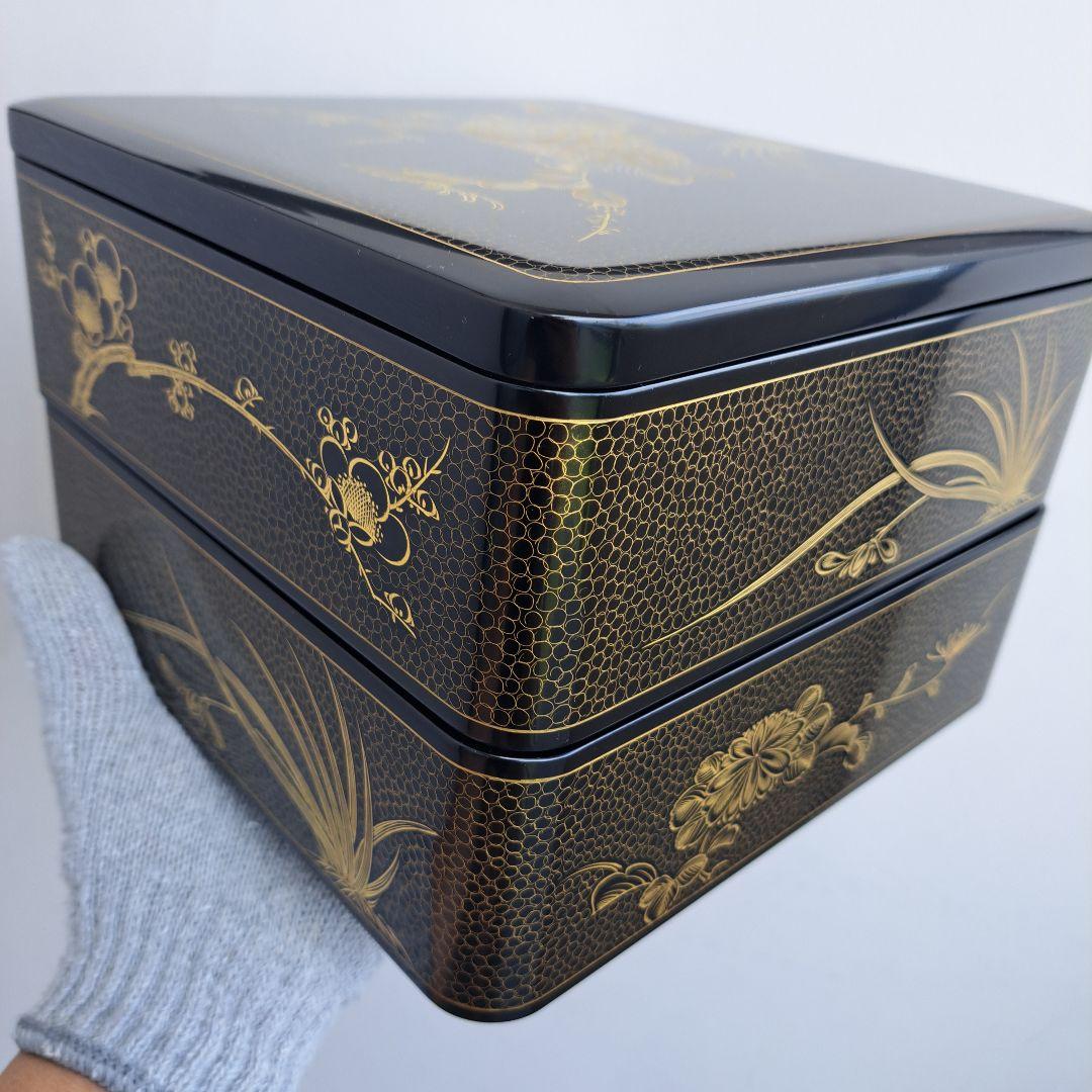 【輪島塗　7.5寸\"2段重箱&重箱台】布着本堅地　沈金\"四君子　未使用品