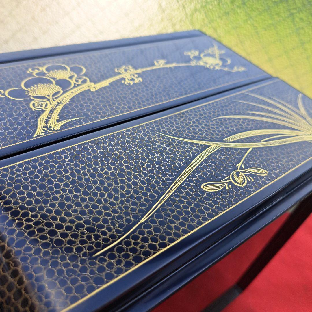 【輪島塗　7.5寸\"2段重箱&重箱台】布着本堅地　沈金\"四君子　未使用品