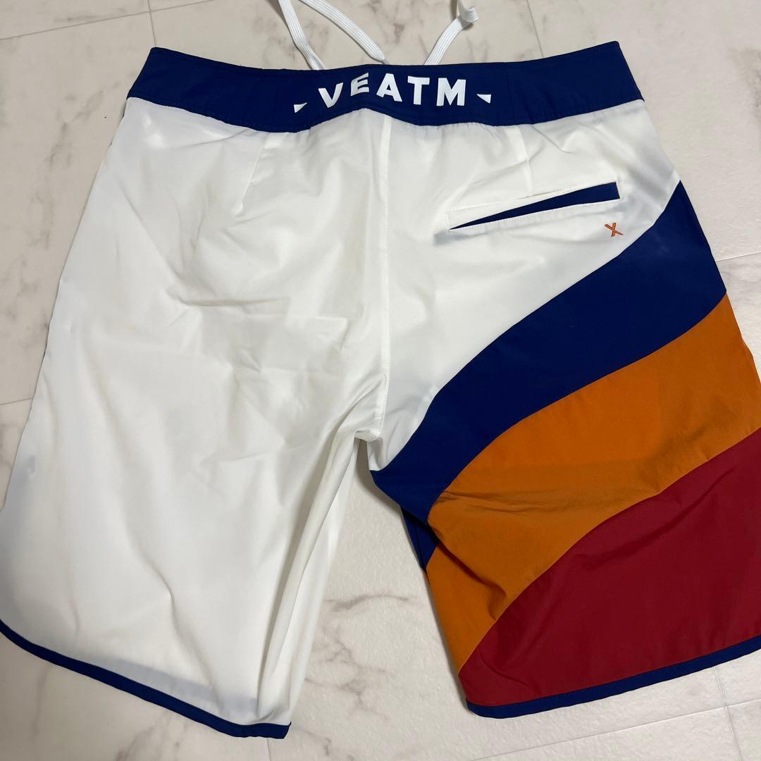 veatm ボードショーツ
