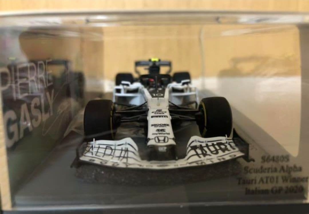 P.ガスリー　★直筆サイン入り★　AT01 イタリアGP優勝　1/43ミニカー