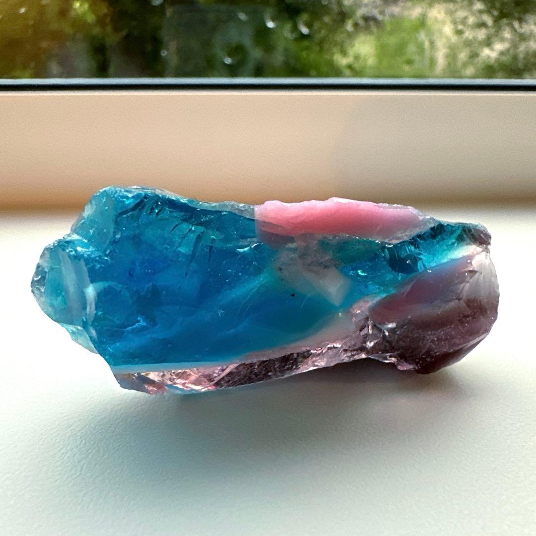 アンダラクリスタル　マルチカラー　レア　28.9g シエラネバダ