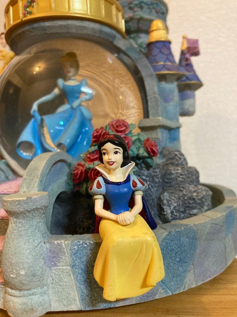 ディズニープリンセス スノードーム オルゴール