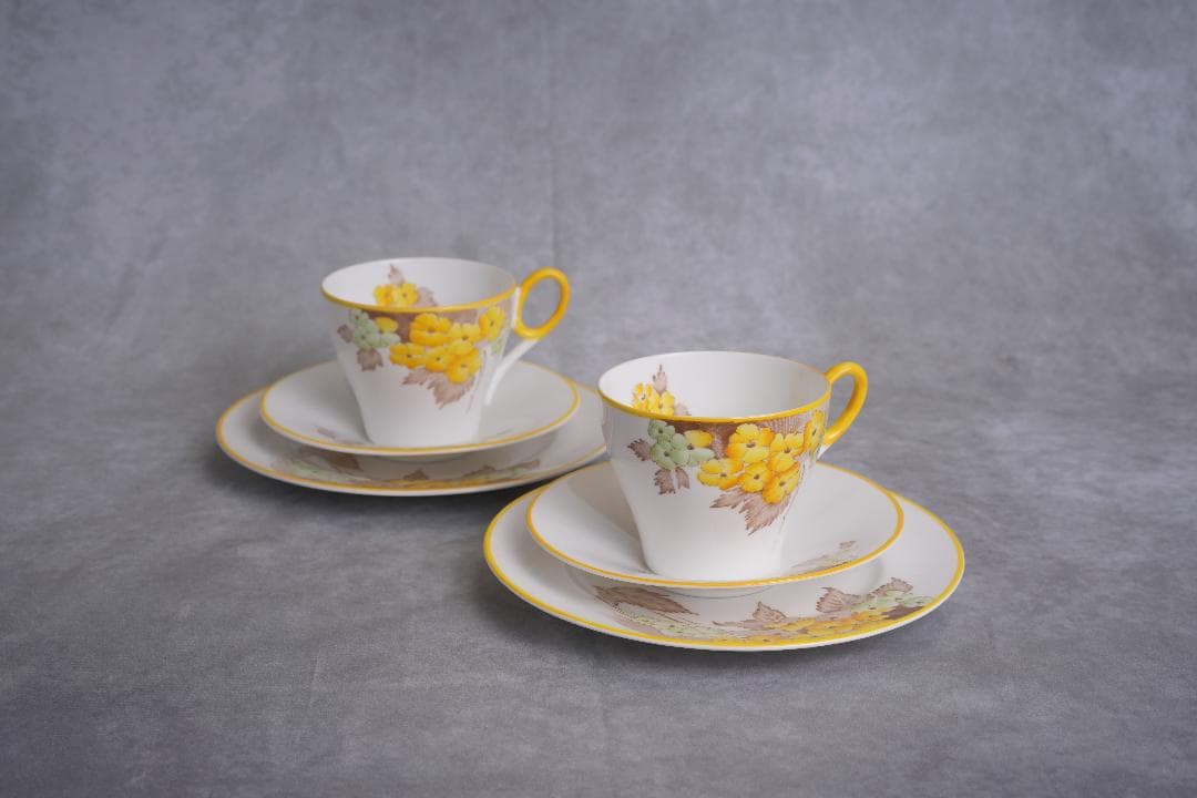 み*ゆ様 【値下げ】イギリス アンティーク食器2セット、SHELLEYの商品とな 値下げ】イギリス アンティーク食器2セット、SHELLEYの商品となります。