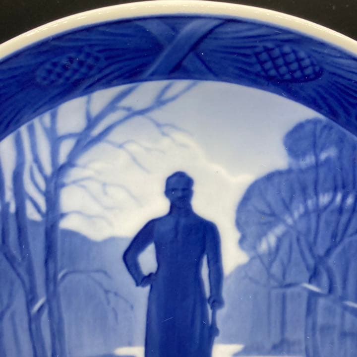 ロイヤルコペンハーゲン イヤープレート 1932年フレデリクスボー公園北欧