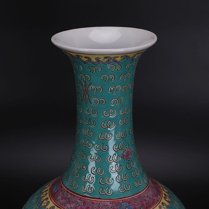 緑地パステル万寿無疆紋賞瓶 景徳鎮 陶磁器 装飾品 現代工芸品