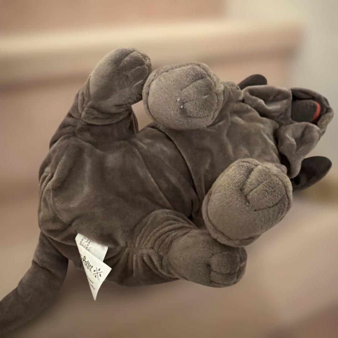 ハリー・ポッター ぬいぐるみ 犬型 グレー