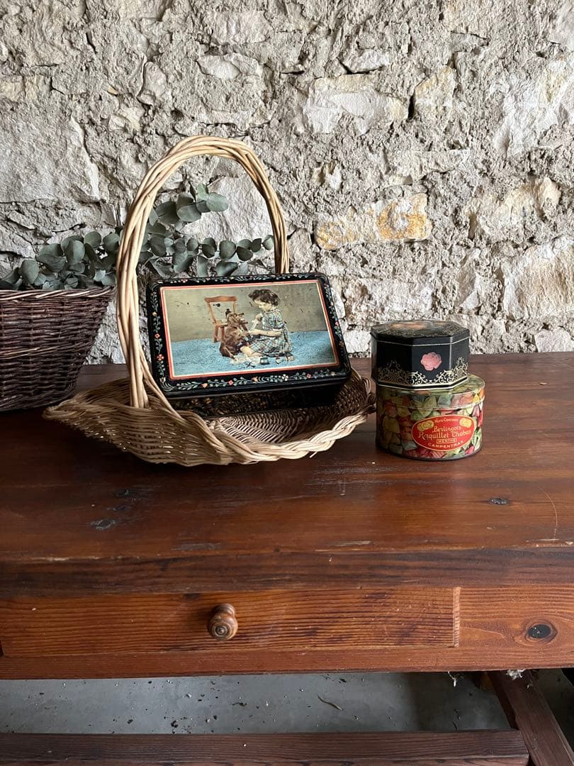 ◇フランス雑貨｜ティン缶セットブリキ缶お菓子箱ケースサビあり花柄