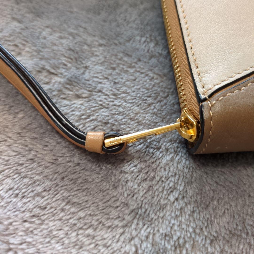 ロエベ　パズル　ラウンドジップ財布