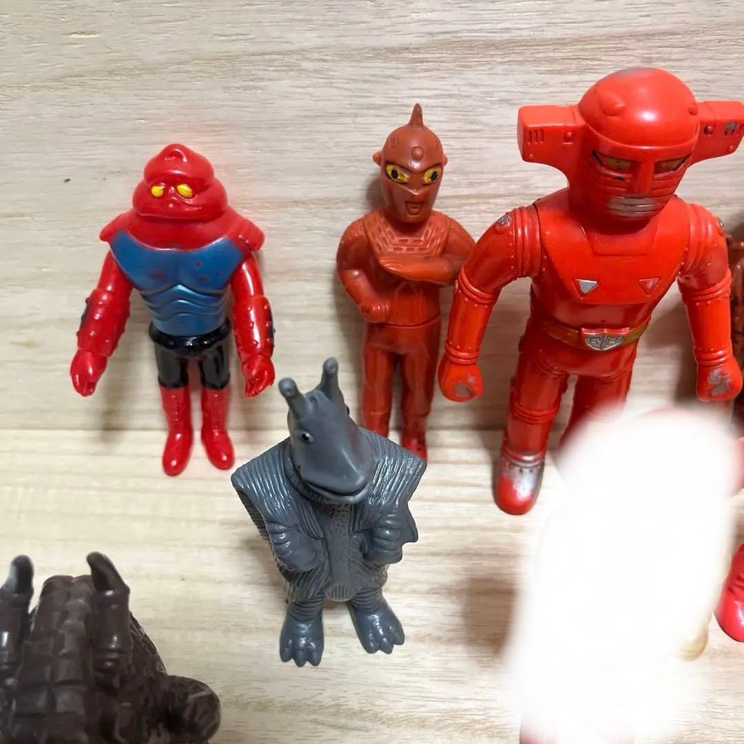 希少ブルマァクミニソフビ 当時物無版権 メフィラス星人、 - メルカリ