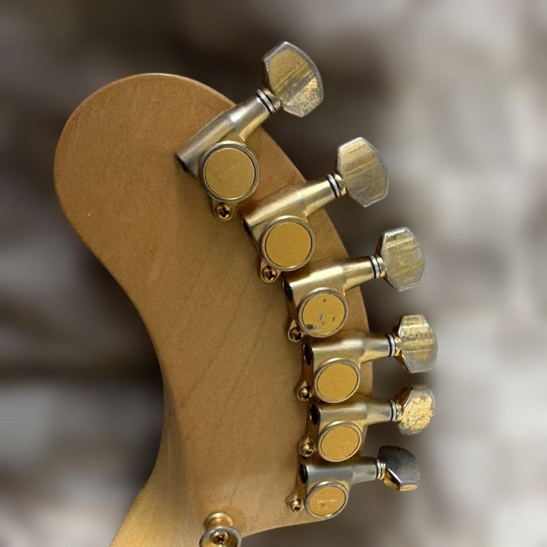 フェルナンデス Zo-3 ギター　アンプ内蔵　ゴールドパーツ　希少