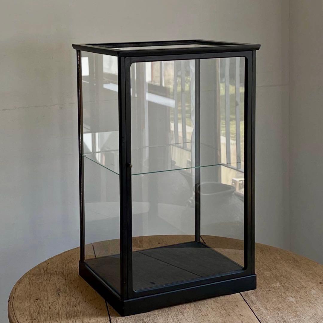 アンティーク黒色の木枠ガラスケースショーケース棚レトロ古道具店舗什器