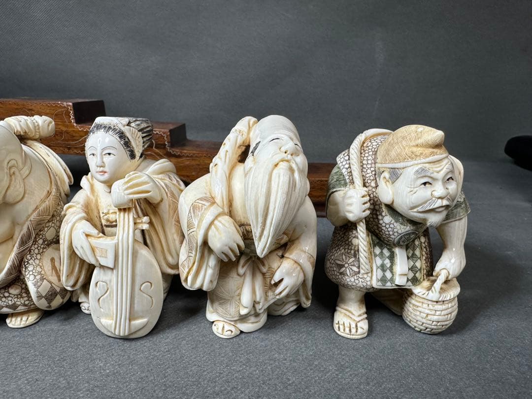 極上 七福神 置物 根付 天然素材 アンティーク 和彫 骨董 飾り物 古