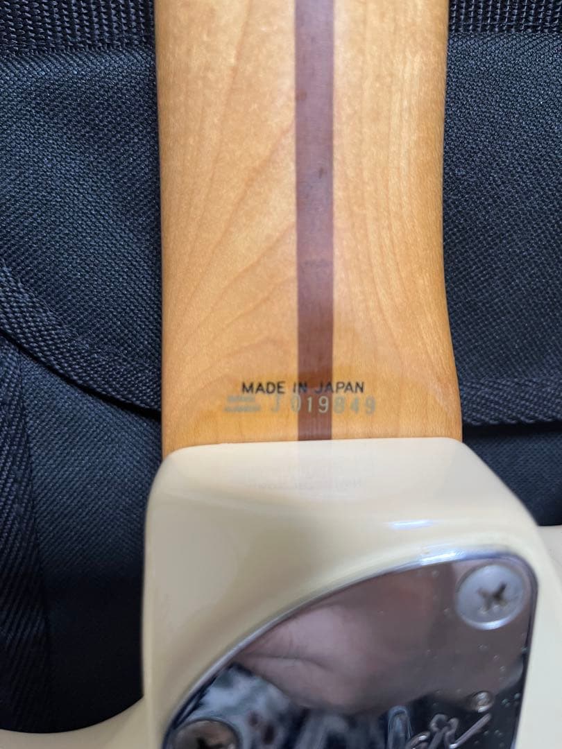 fender ハムバッカー トレモロユニット ハードケース付き