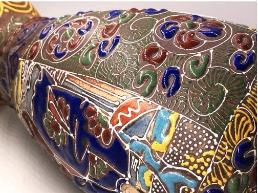 【 薩摩焼 粉彩貴人図双耳花生 】　高３１．５ｃｍ　明治初期