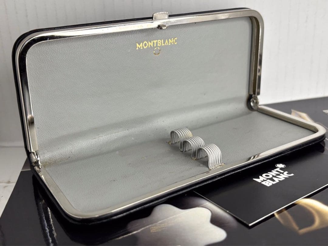 ⭐️レアで貴重なかなり稀少なヴィンテージCLASSICペンポーチ3本差⭐️モンブラン