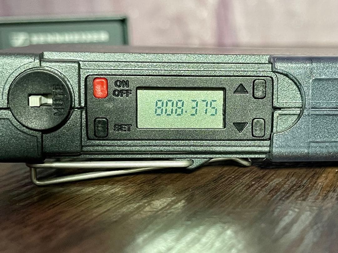 ③Sennheiser EW100 B帯 ワイヤレスシステム ラベリアマイク付