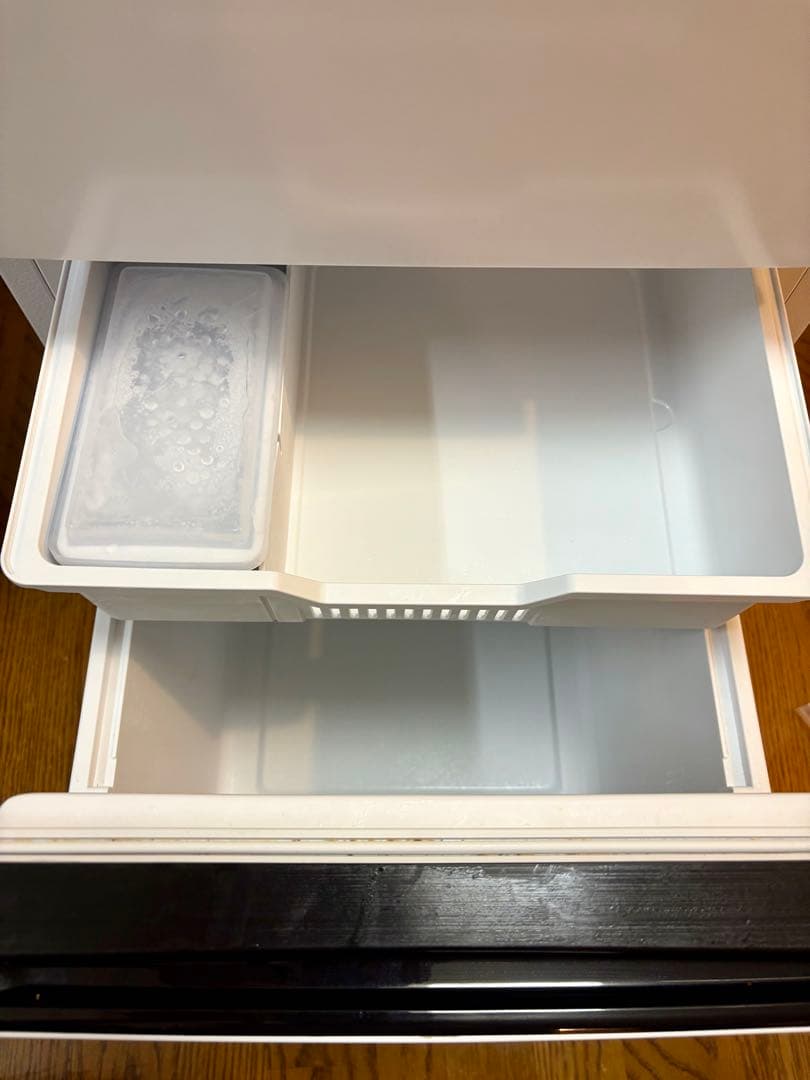 【美品/2023年製】Hisense 冷蔵庫 162Lホワイト 2ドア